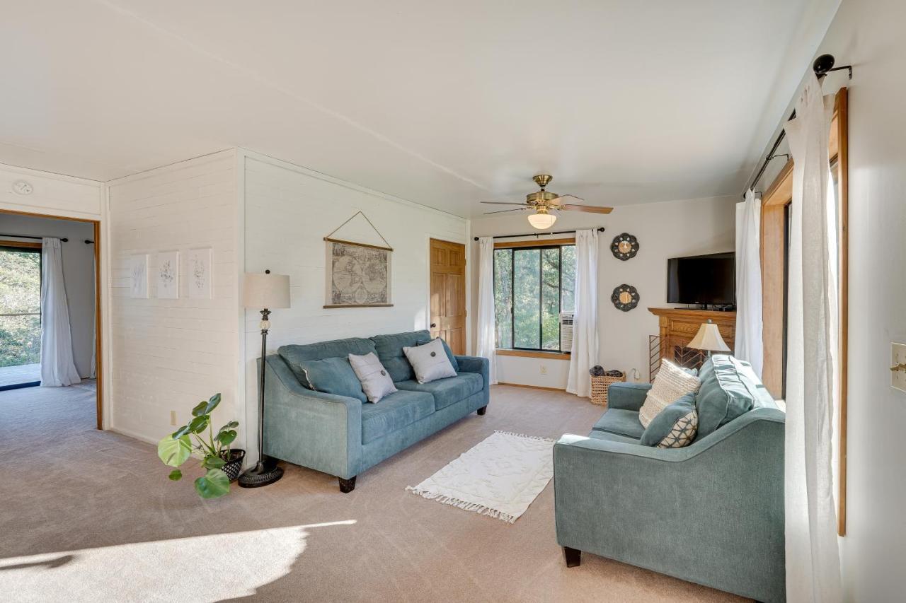 Cozy Central Point Bungalow On Working Winery! Экстерьер фото